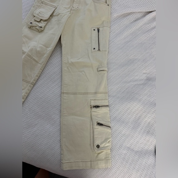 Urban Outfitters BDG Women's Dropped Cargo Pants Size 26 - Picture 3 of 11